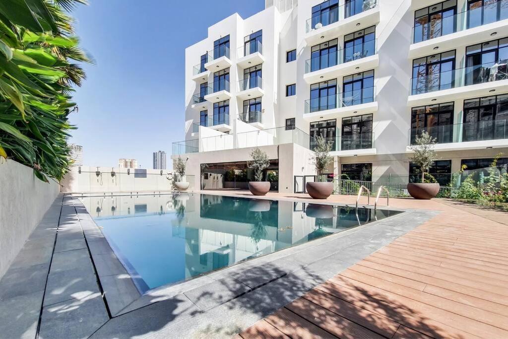 Stylish Brand New Studio In Pantheon Elysee 2 In The Heart Of Jvc Holiday home Dubai