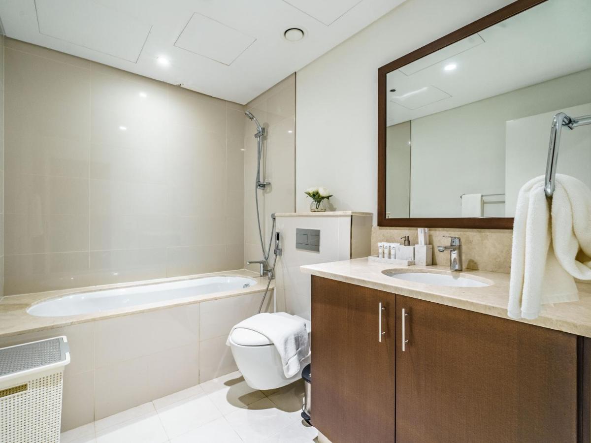 Classy 2br In Boulevard Crescent - Downtown Apartment