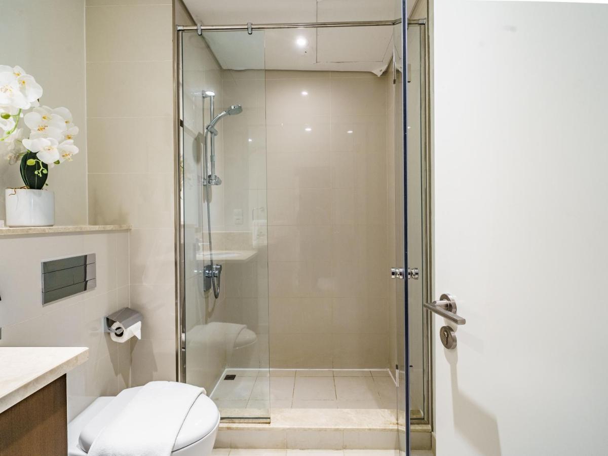 Apartment Classy 2br In Boulevard Crescent - Downtown Dubai