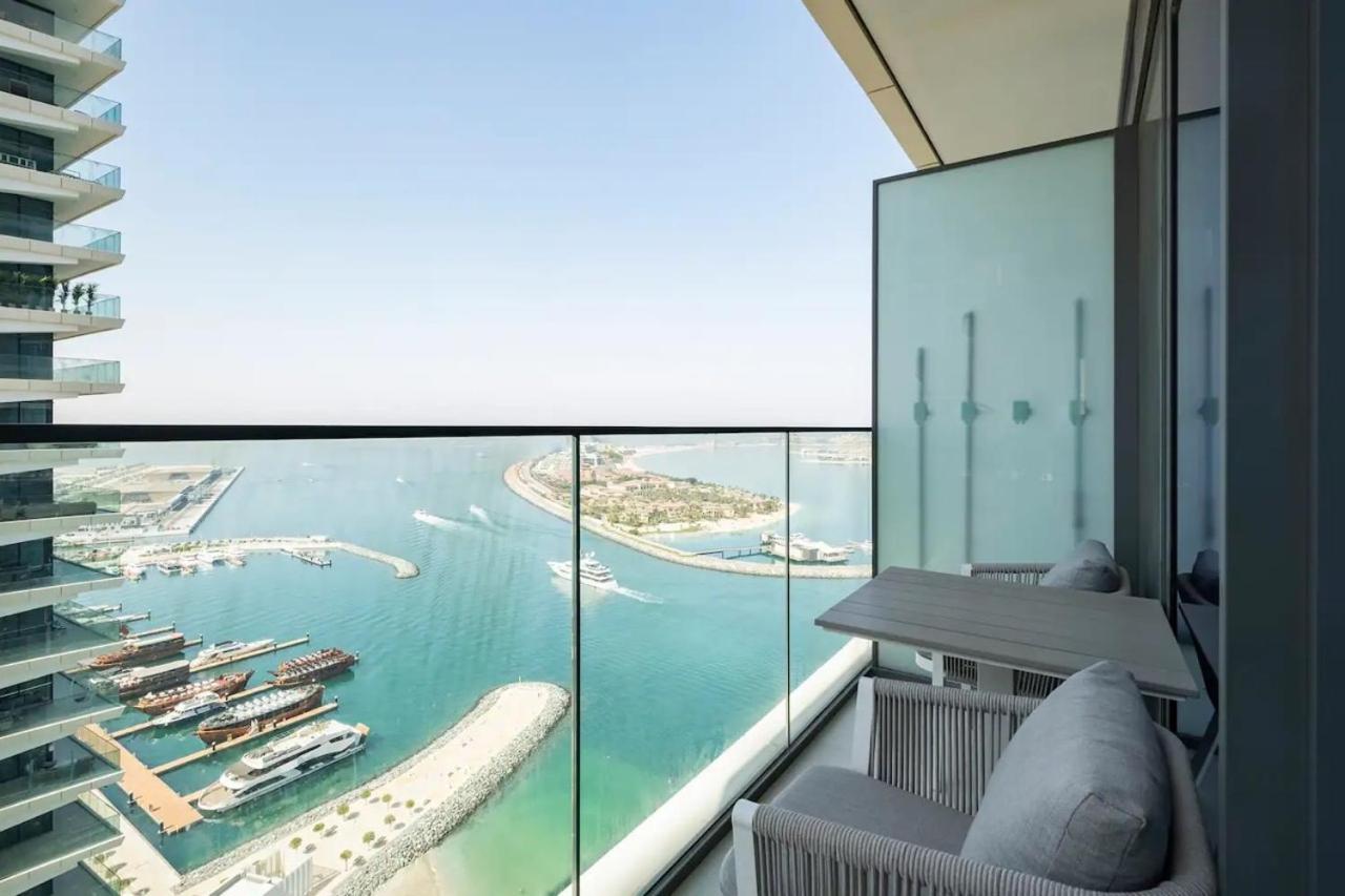 Luxurious Beachfront *