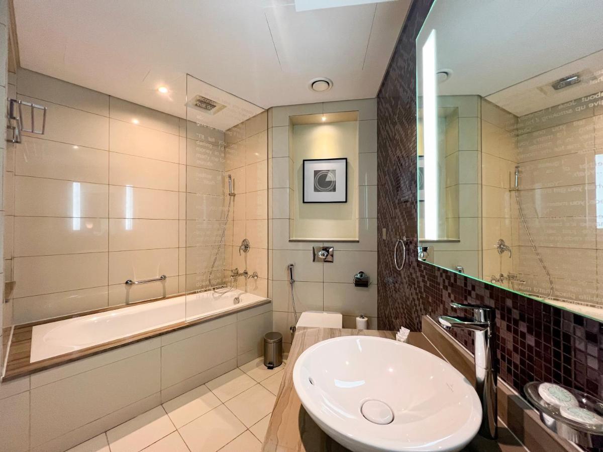 Luton - Damac Tower By Paramount - Business Bay, - 80ab4 * Dubai