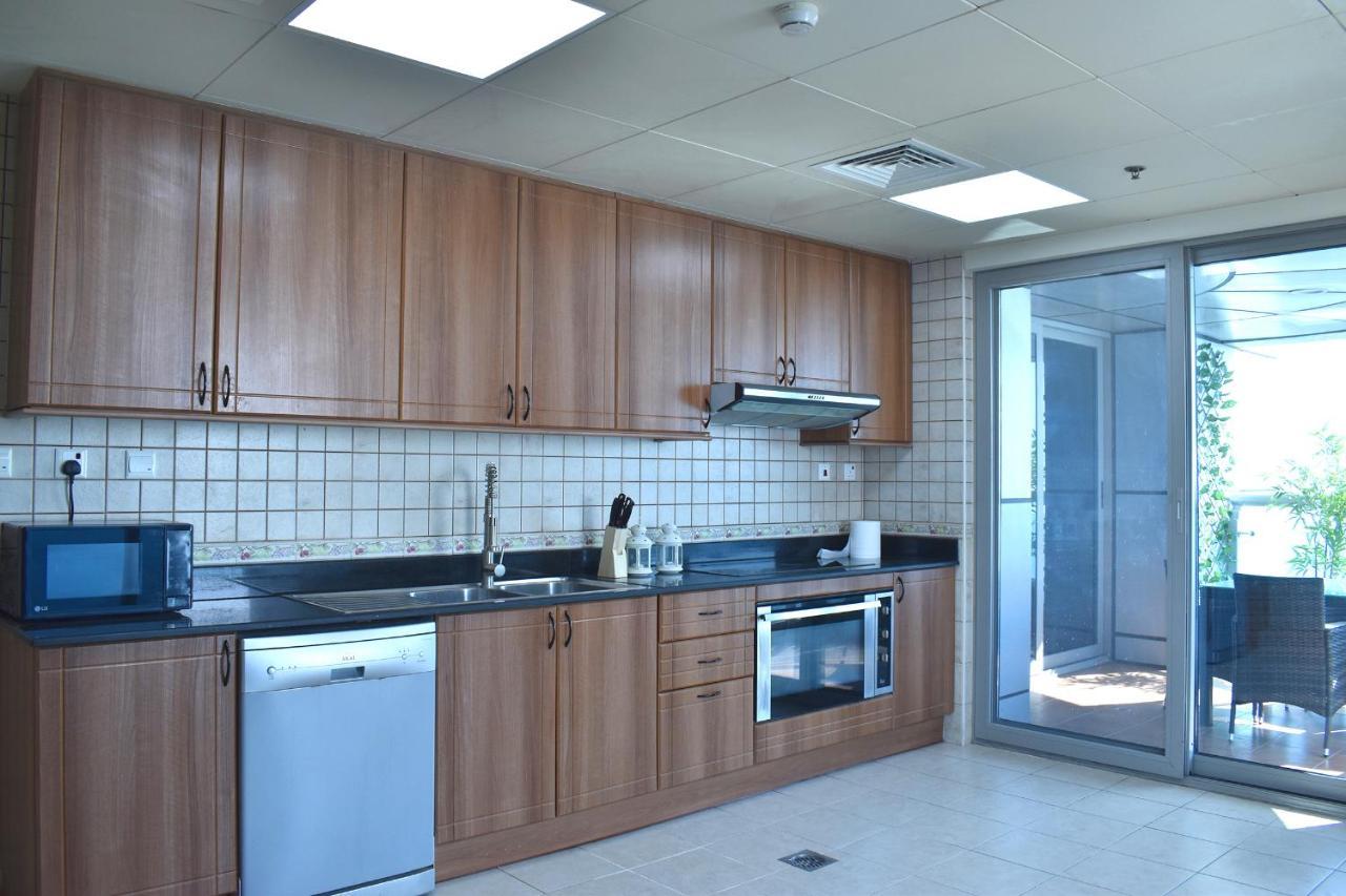 4 Bhk * Dubai