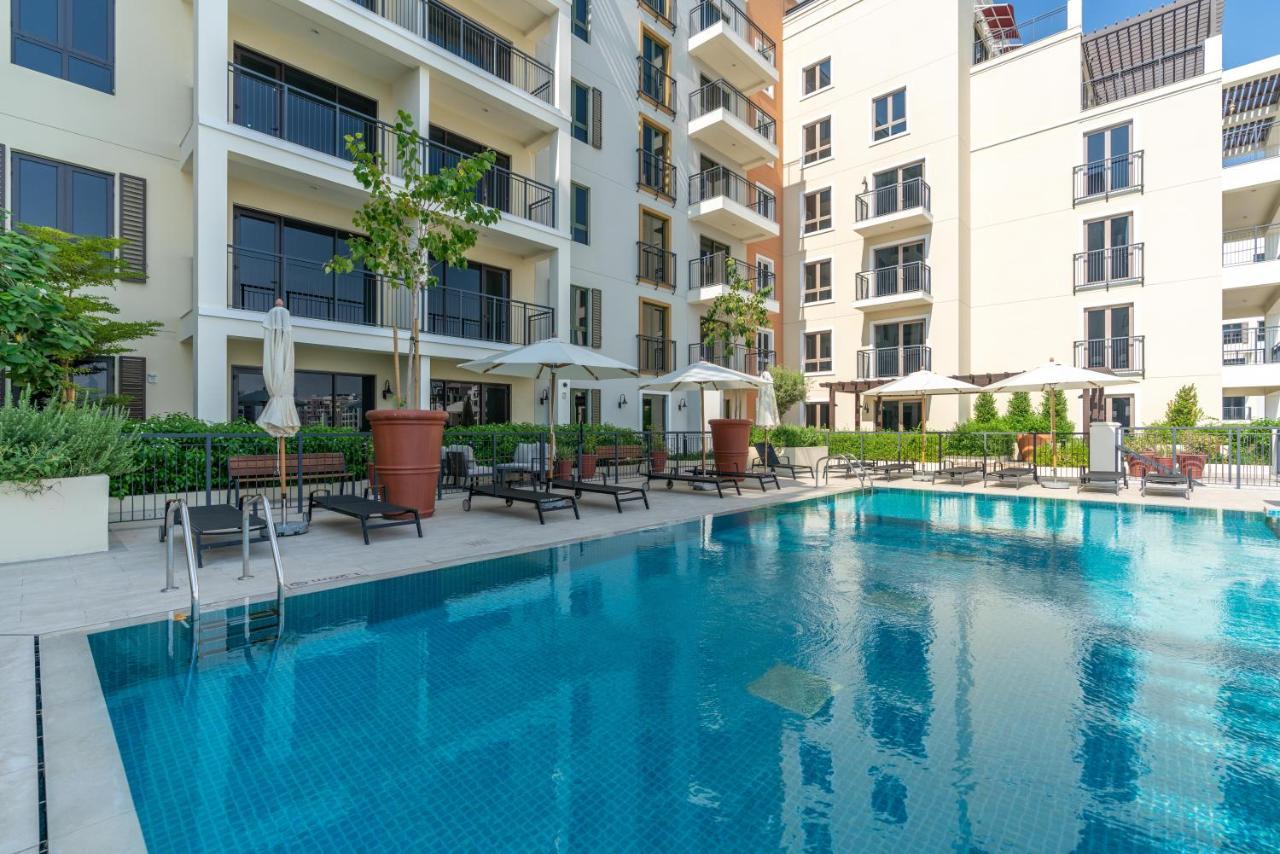 Ultimate With Big Terrace, Amazing Sunset, Perfect For 4 People * Dubai