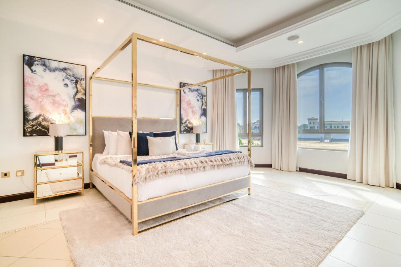 Frond E Villa, Palm Jumeirah - Mint Apartment Dubai