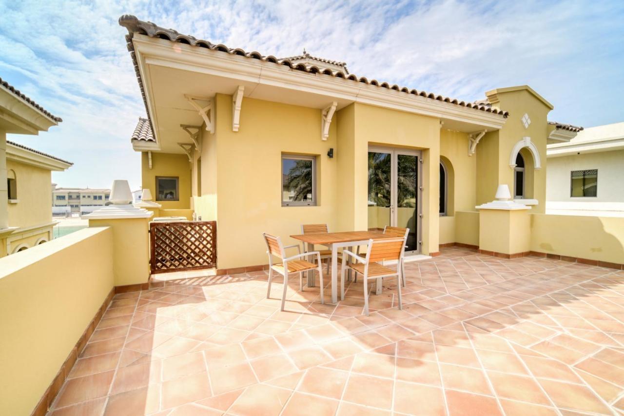 Frond E Villa, Palm Jumeirah - Mint *