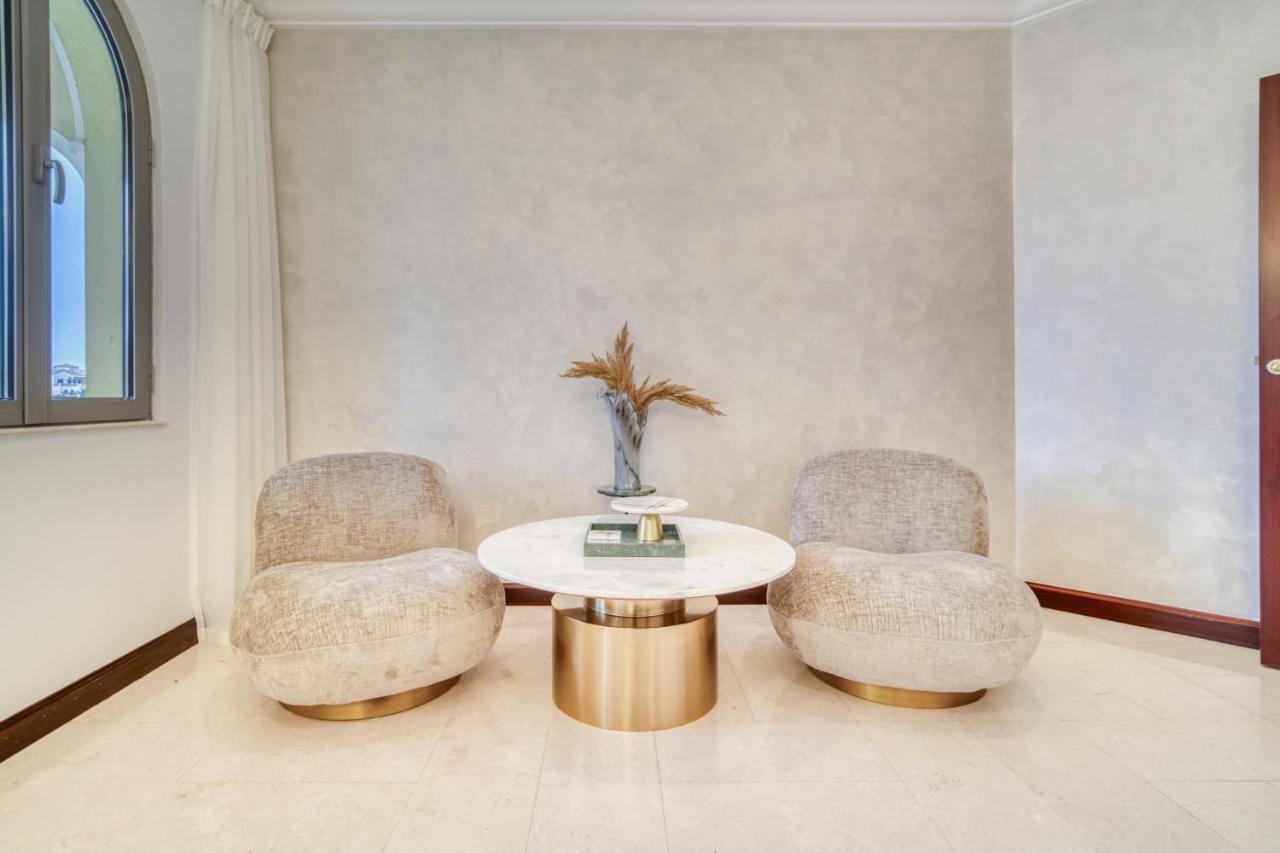 Frond E Villa, Palm Jumeirah - Mint Apartment *