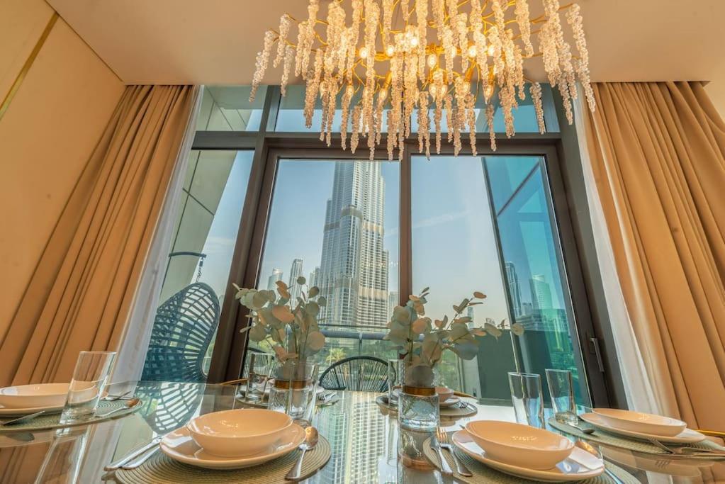 First Class 2br With Full Burj Khalifa And Fountain View Dubai