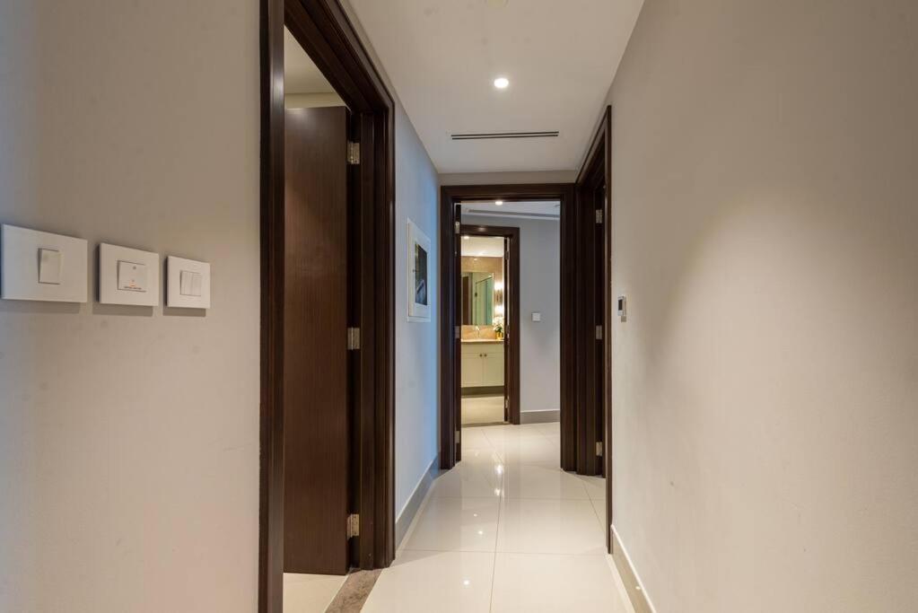 First Class 2br With Full Burj Khalifa And Fountain View Dubai