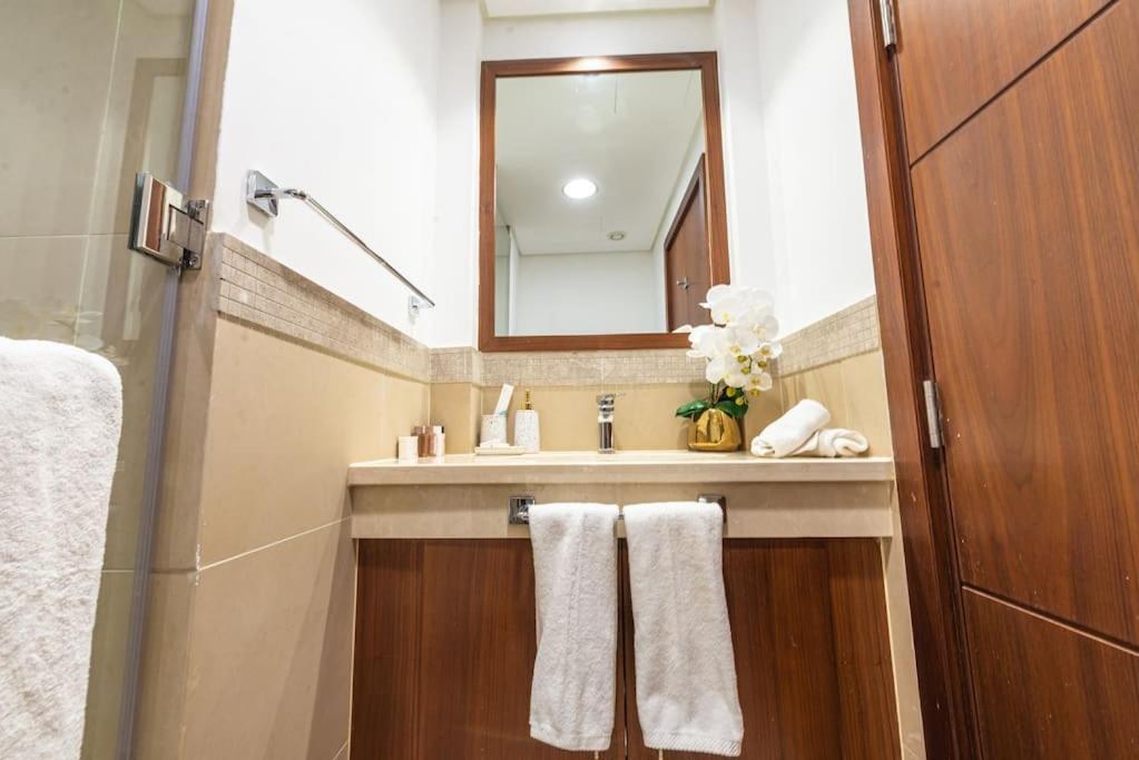 First Class 2br With Full Burj Khalifa And Fountain View *