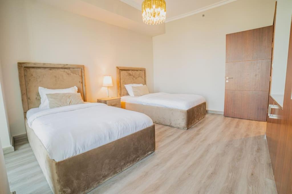 First Class 3br With Full Burj Khalifa And Fountain View Apartment *
