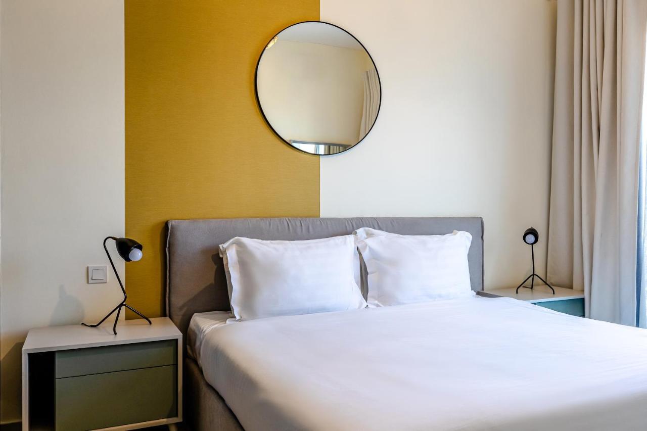 Unlock Metropolis Business Bay Apartment