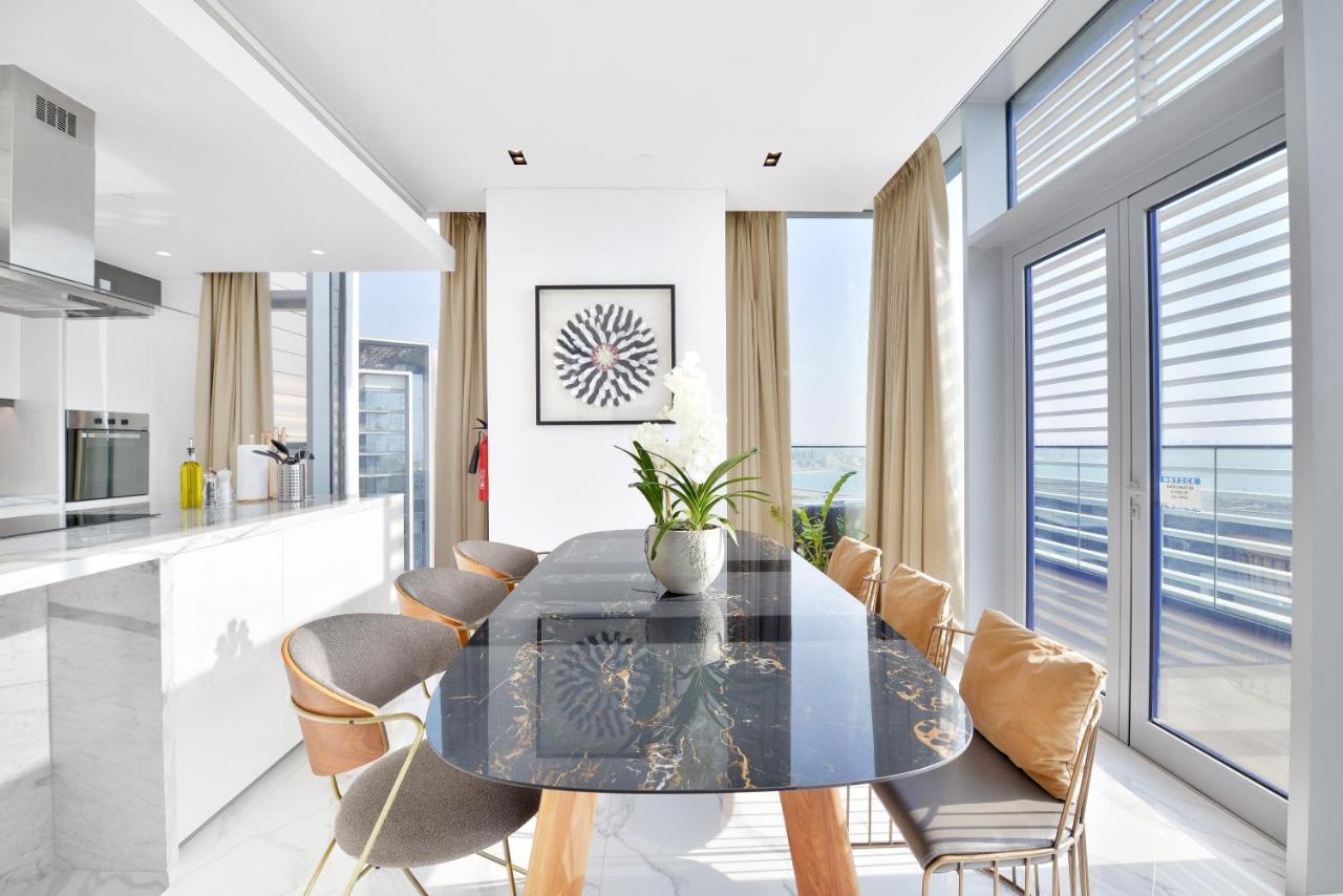 Apartment Luxe 3 Bedroom Oceanfront In The Heart Of Bluewaters Island *