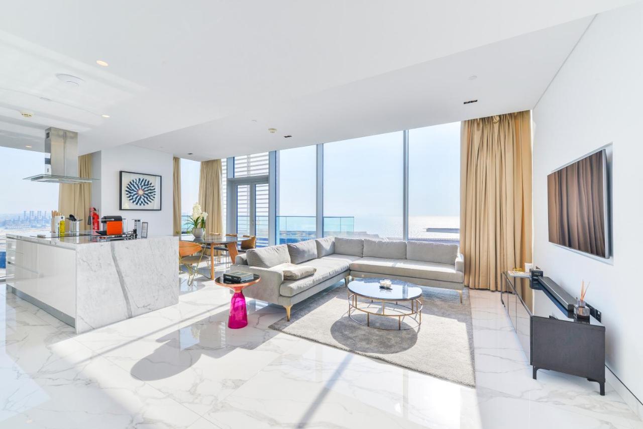 Apartment Luxe 3 Bedroom Oceanfront In The Heart Of Bluewaters Island *