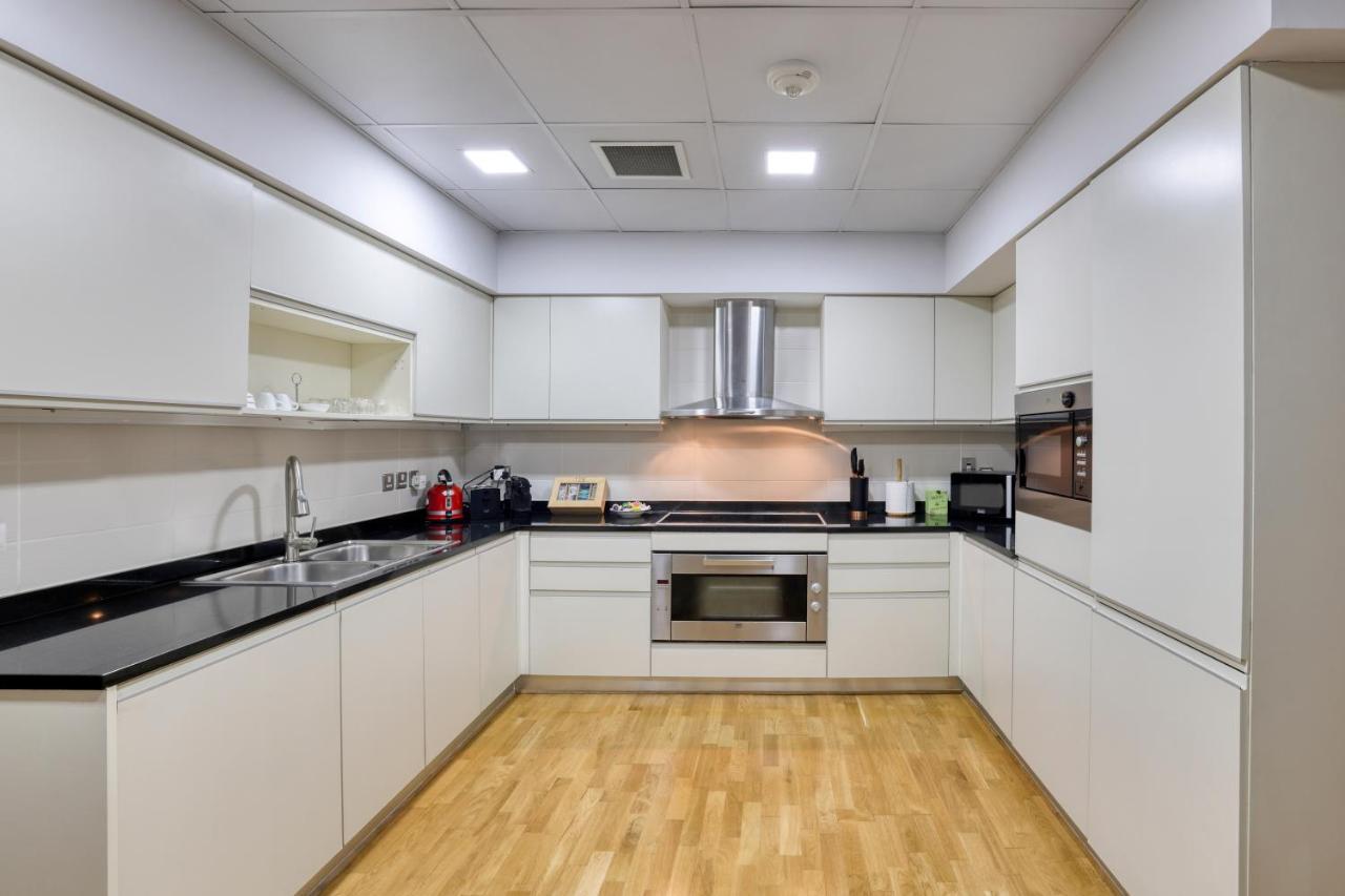 2 Bedroom App With Private And Infinity Pool Apartment Dubai