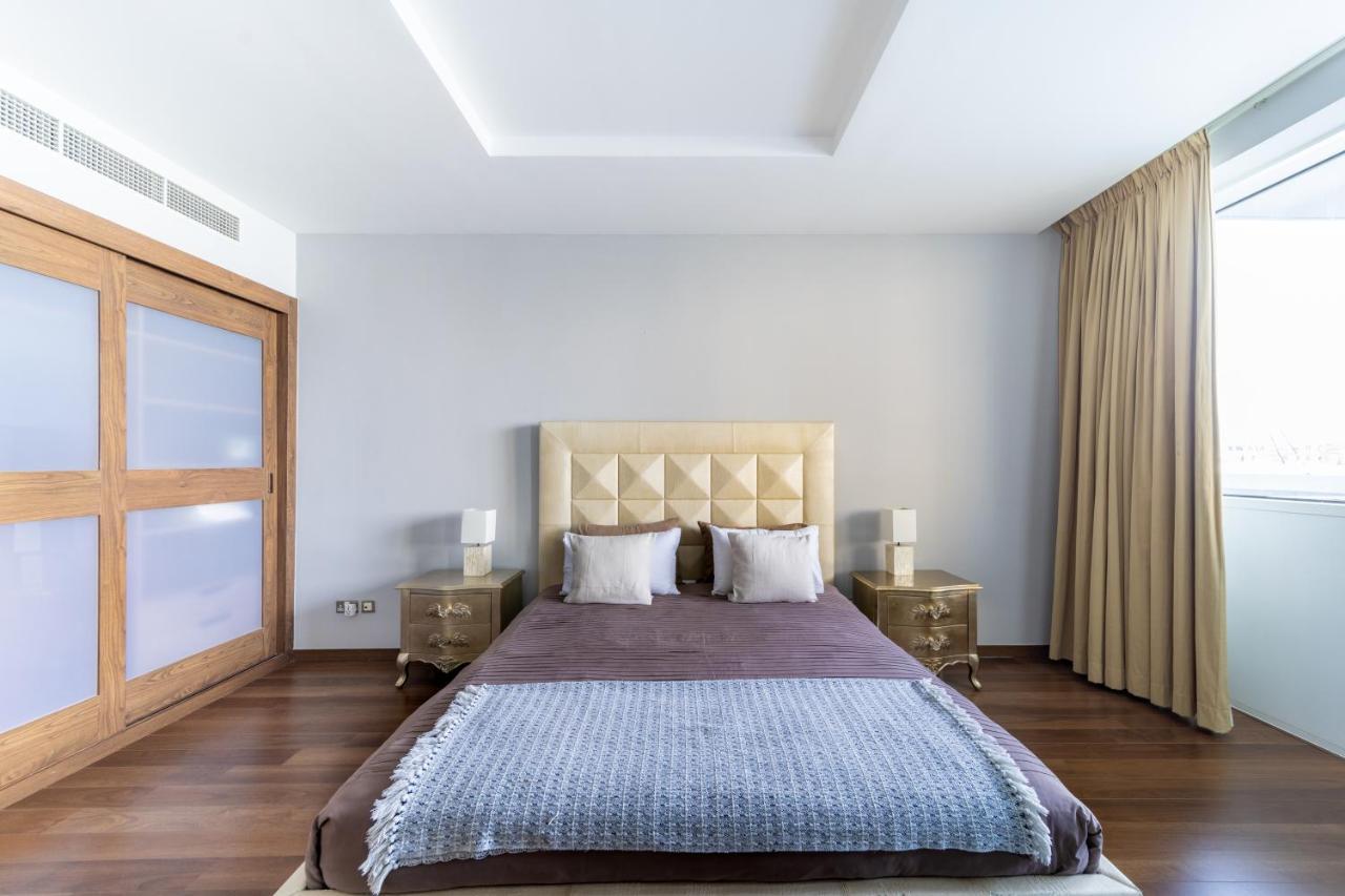 2 Bedroom App With Private And Infinity Pool Dubai