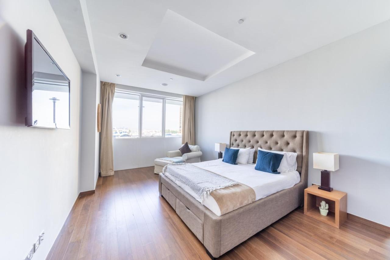 2 Bedroom App With Private And Infinity Pool Apartment