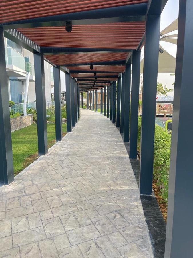 Apartment Luxury 1 Bedroom In Miraclz Tower By Danube Properties Dubai