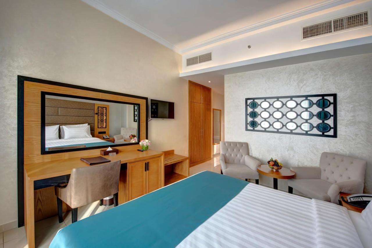 Class 4* Dubai
