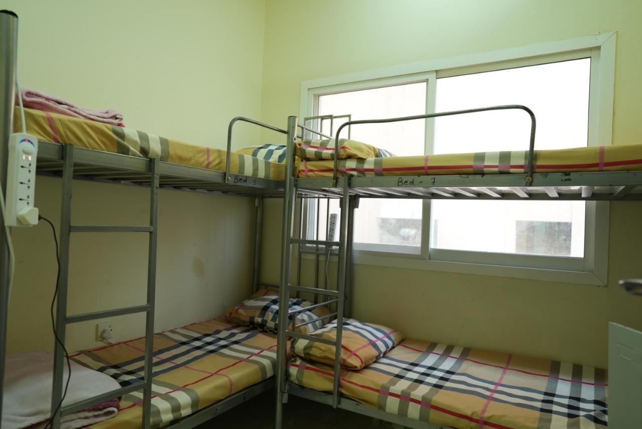 Hostel Decent 2 Boys Hostel Near Burjuman Metro Station