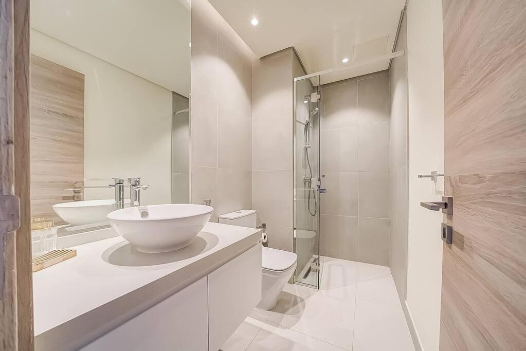Studio One L Bright And Cozy 2br Apartment *