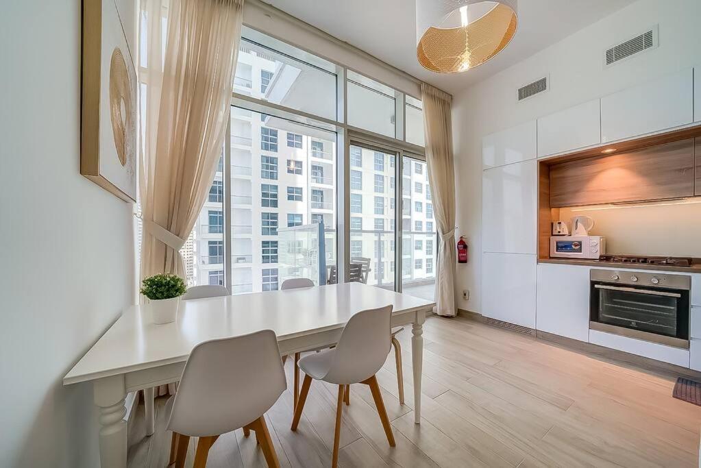 Studio One L Bright And Cozy 2br Apartment *