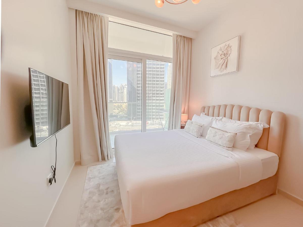 Cosmos Living Business Bay Downtown Apartment Dubai