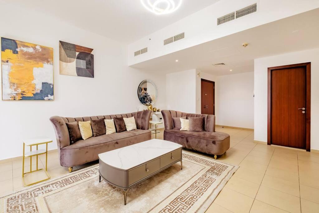 Leen Homes-jbr -spacious 4 Bedroom