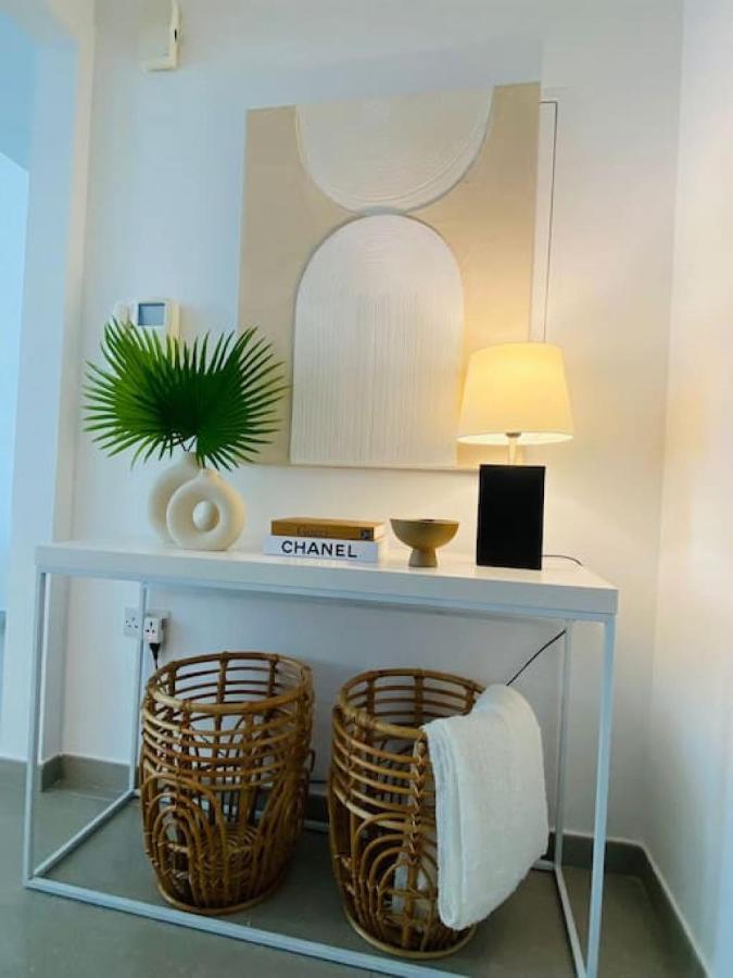 Key View - Marina Wharf 1 Apartment