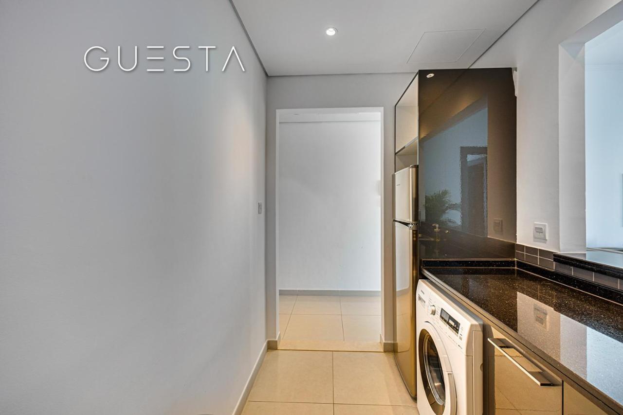 Silverene Tower, Marina Apartment Dubai