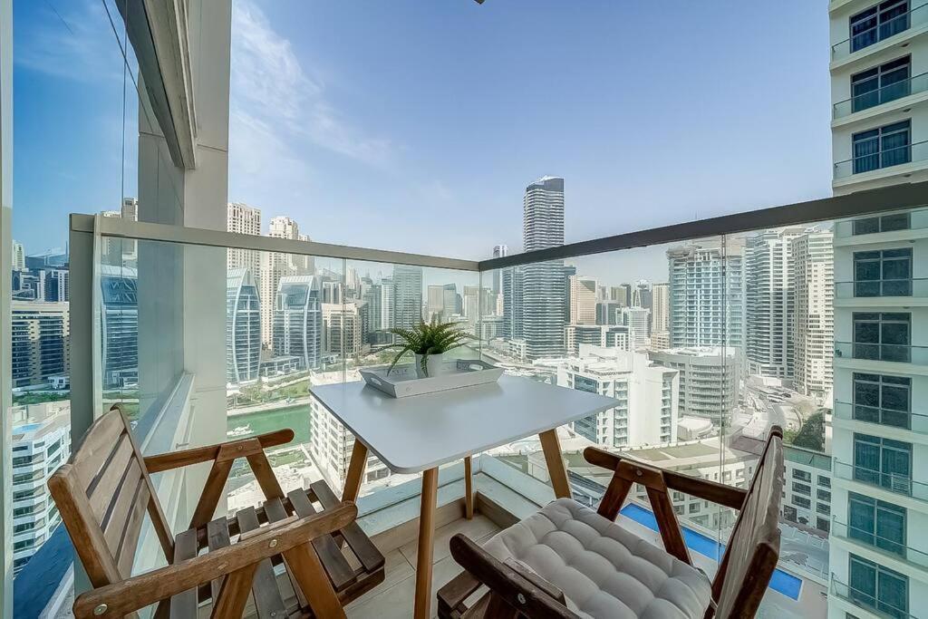 Studio One L Bright And Cozy 2br Dubai