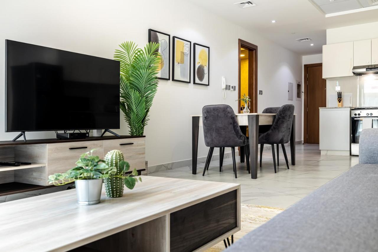 Apartment Unlock Waters Edge Dubai