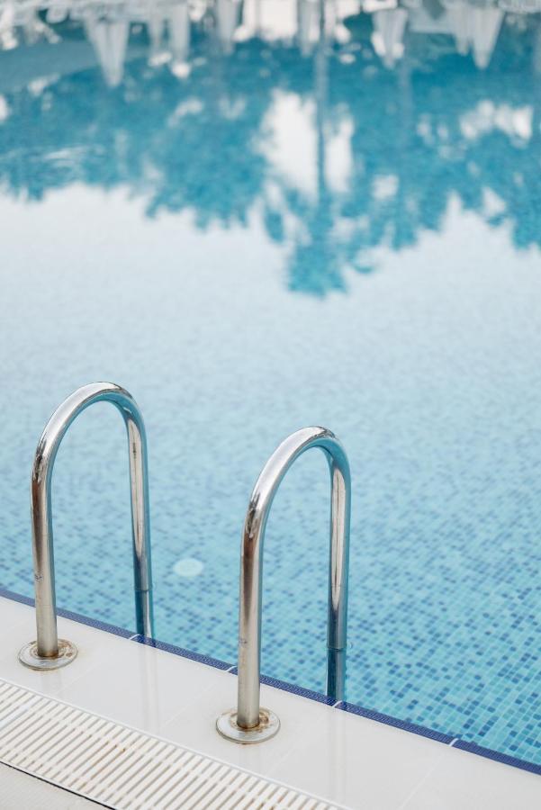 Unlock Metropolis Business Bay Apartment *