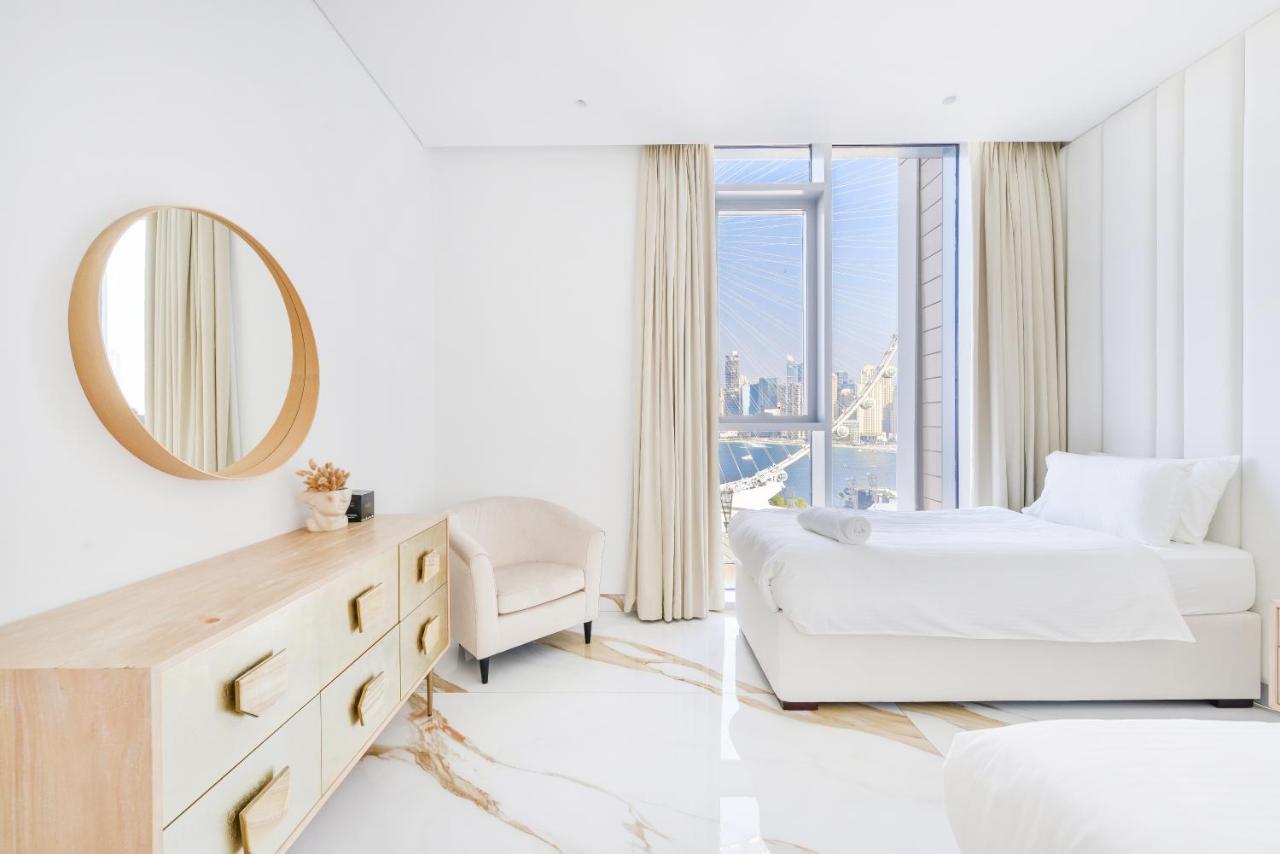 Lavish & Equipped Oceanfront 2 Bedroom Facing Ain Apartment *