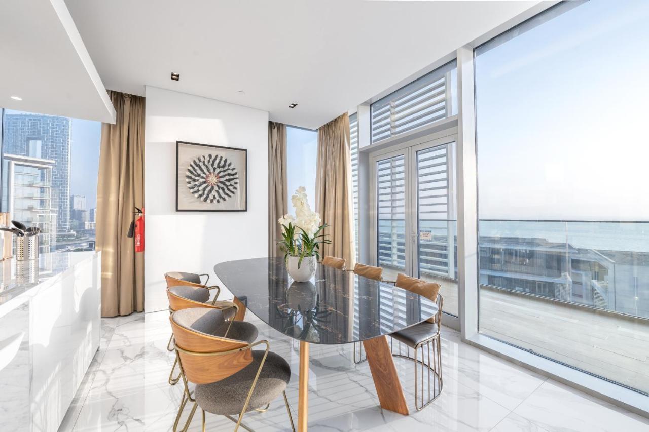 Apartment Luxe 3 Bedroom Oceanfront In The Heart Of Bluewaters Island *