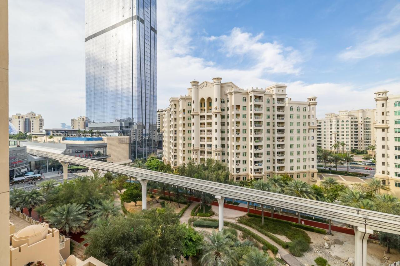 Apartment In Golden Mile With Access To Fairmont Dubai