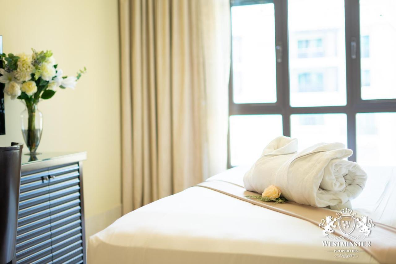 Westminster Souk Albahar- Burj Khalifa Apartment Dubai