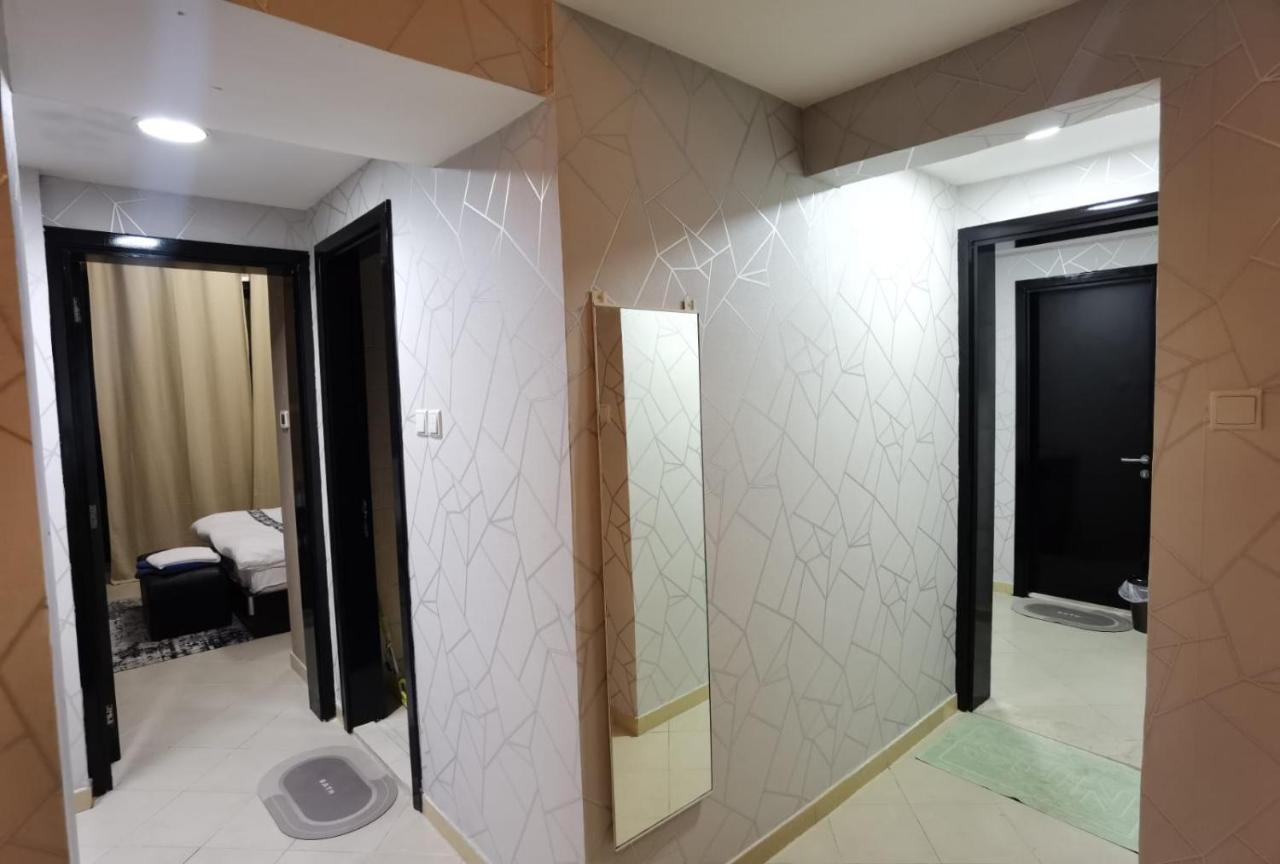 Freshlook 2 Bhk In Marina 707 Dubai