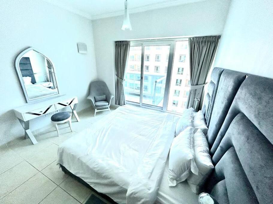 Brand New Marina Opal Huge 1br * Dubai