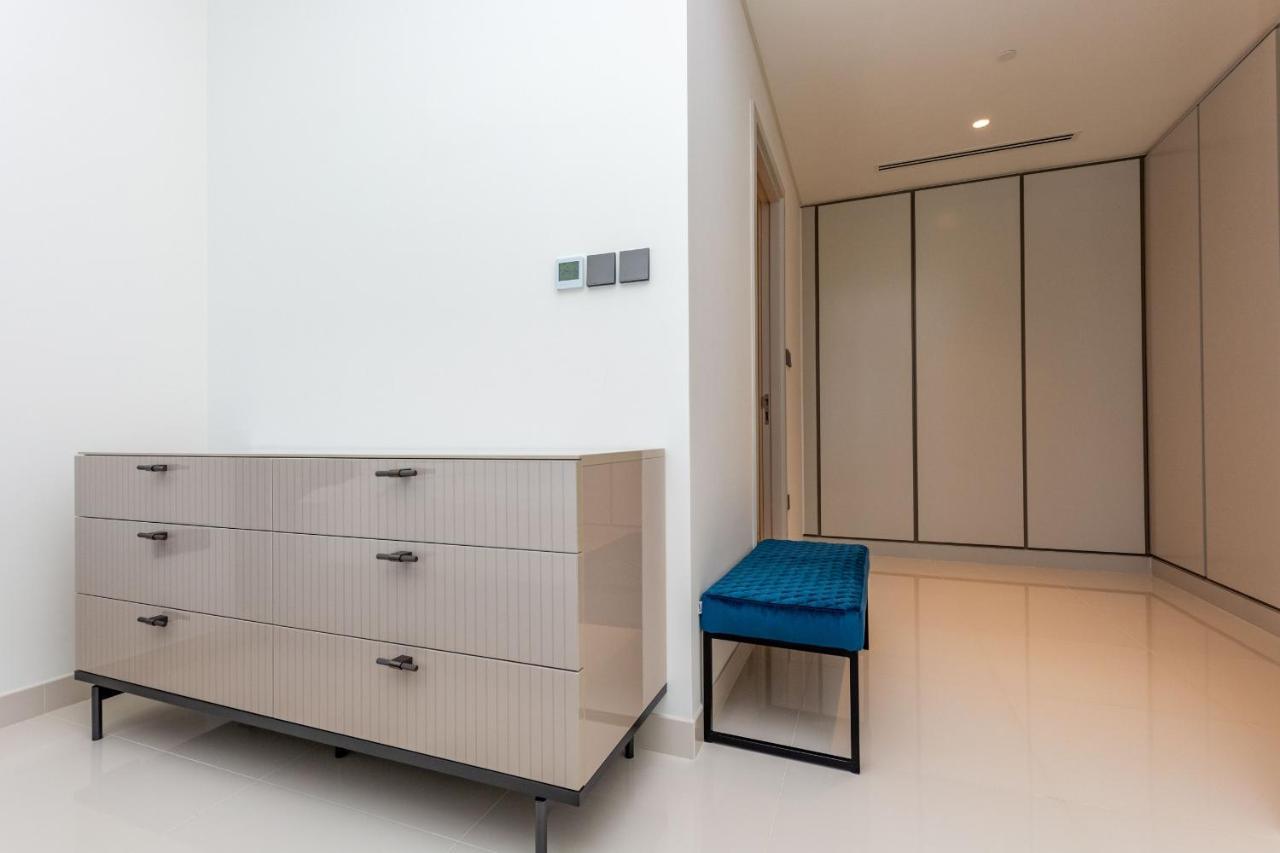 Apartment Vayk - Stunning Two Bedroom With Private Access *