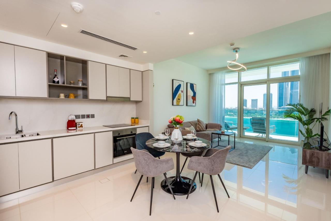 Apartment Vayk - Stunning Two Bedroom With Private Access *