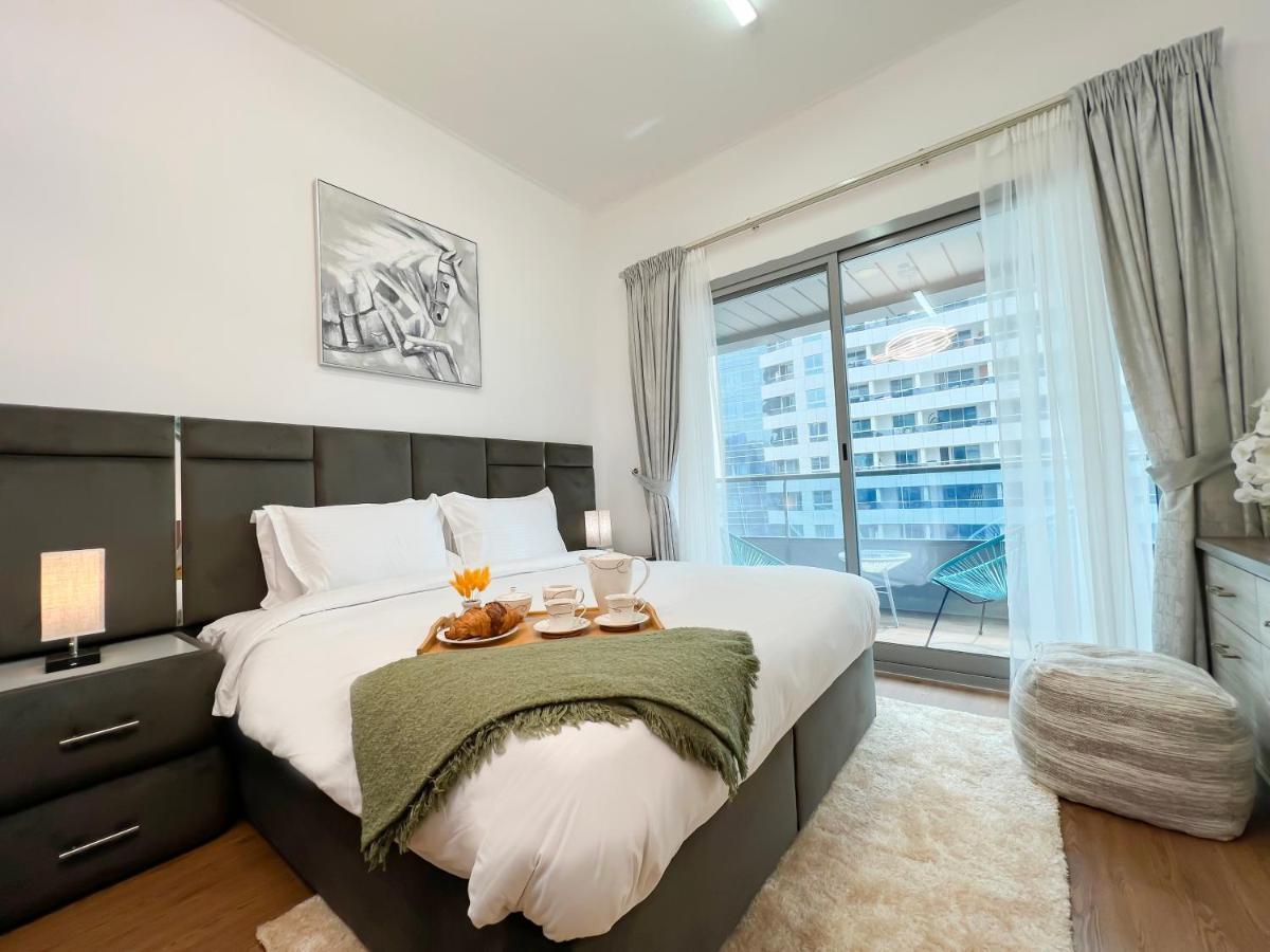 Luxury Close To Jbr Beach&yacht Club&metro-available Airport Shuttle Dubai