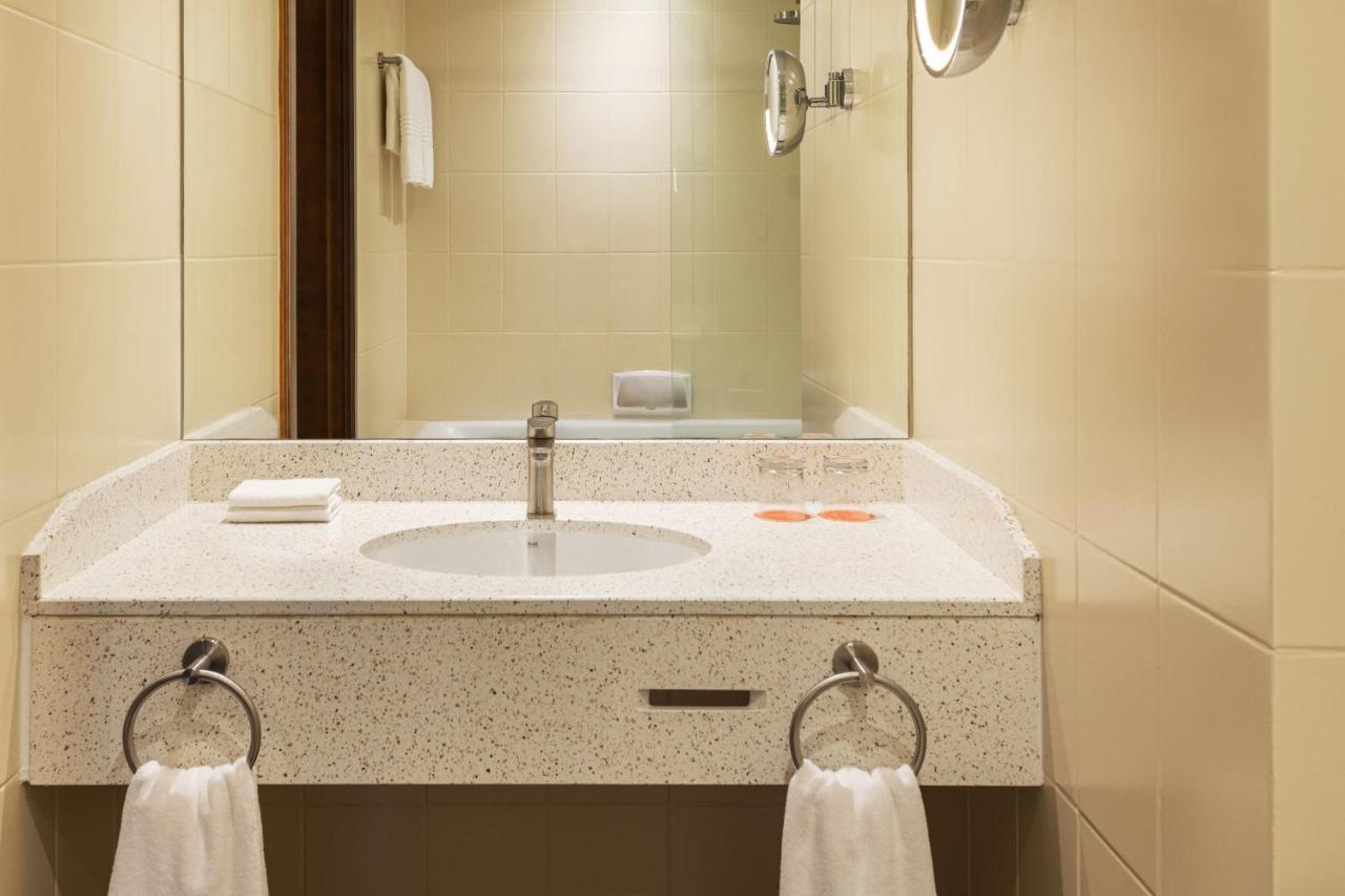 Le Meridien Fairway Hotel