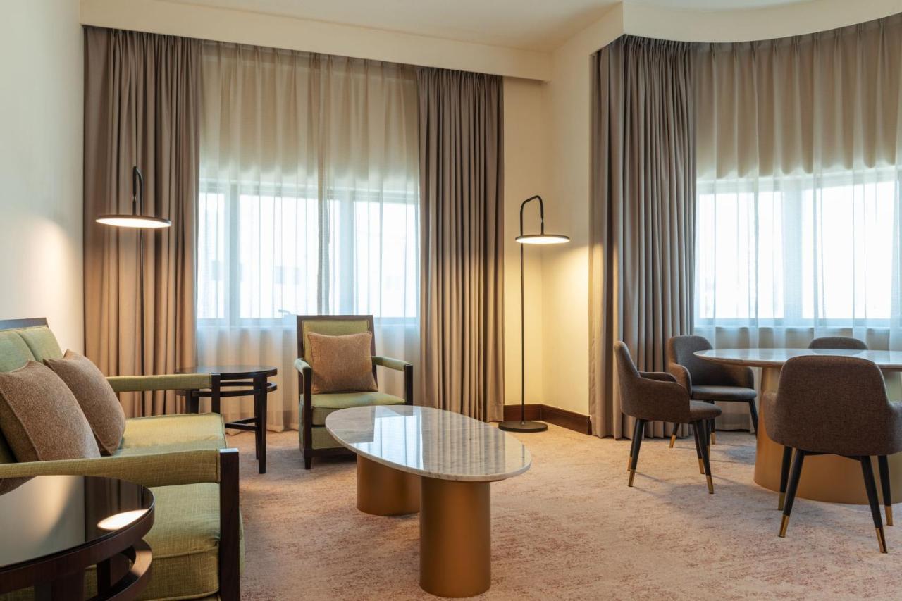 Le Meridien Fairway Hotel