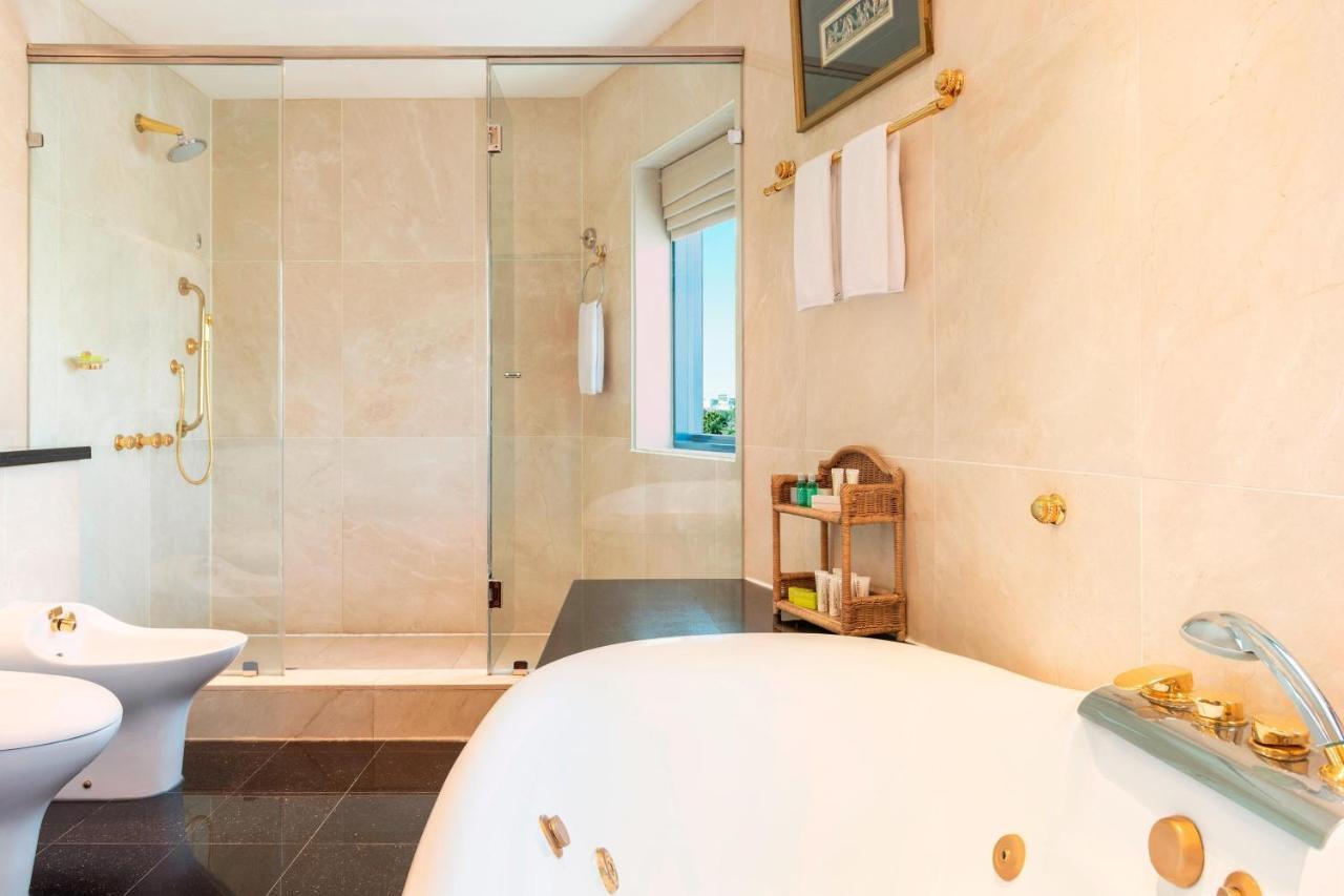 Le Meridien Fairway Hotel