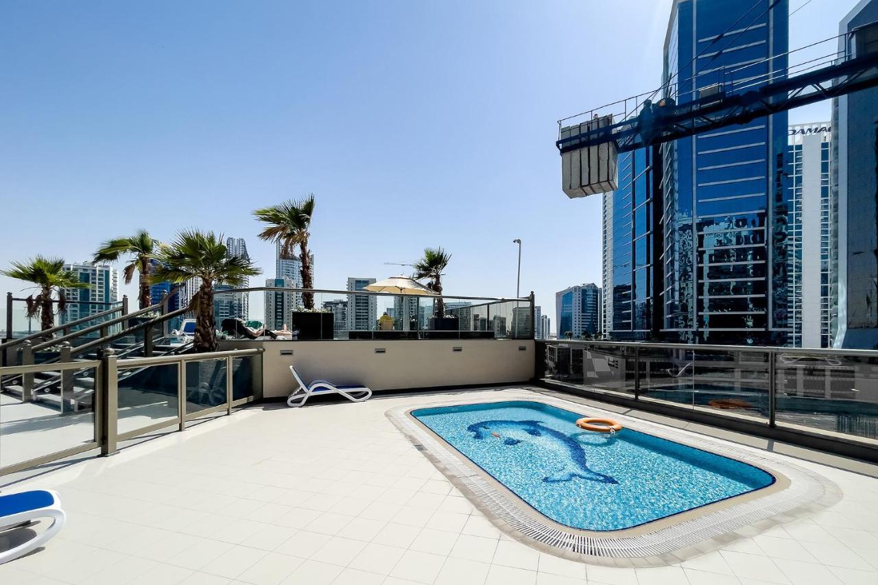 Beautiful In Elite Downtown Apartment *