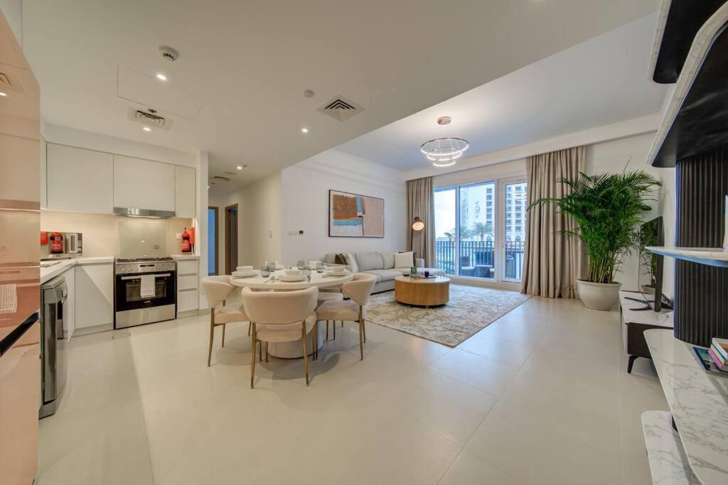Spacious L Brand New L Great Amenities Apartment Dubai