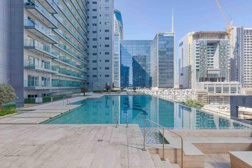 5* Studio, 10min Walk To Mall, 1min Bay Sqr Apartment *