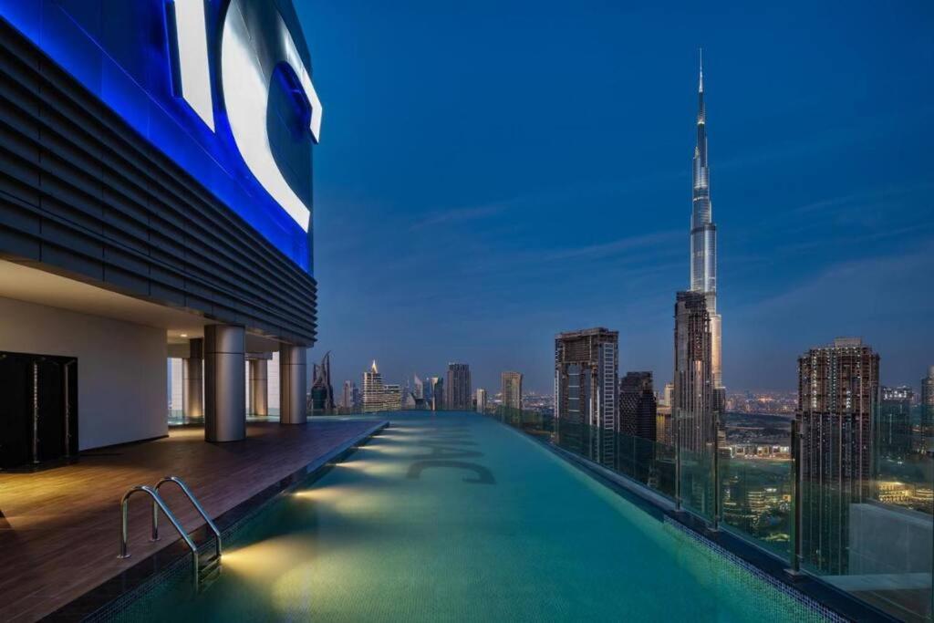 Paramount Midtown 1br With View * Dubai
