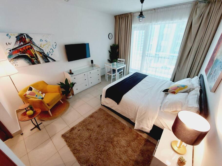 For Rent Close To Burj Khalifa &dubai Mall.
