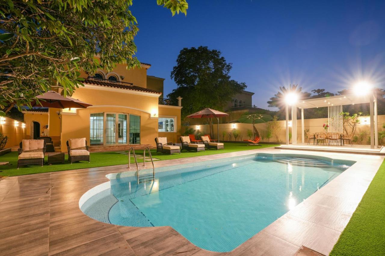 Apartment 6 Plus 1 Bdr Jumeirah Park With Amz Climatized Huge Private Pool - 5 Min From Jbr Beach